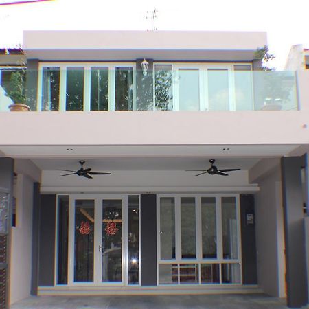 Bercham Vacation House Ipoh Room photo